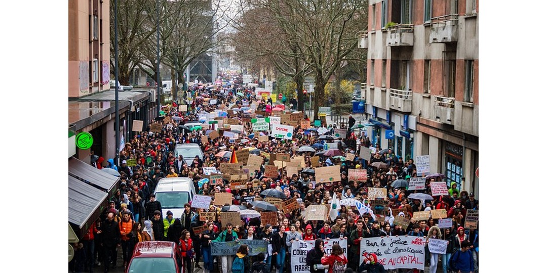 protest crowd street France city
